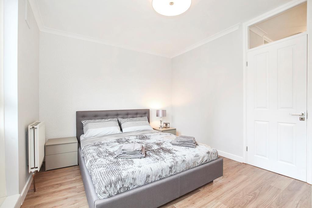 Sach'S 2 Bedrooms Apartment - No Lift London Exteriör bild
